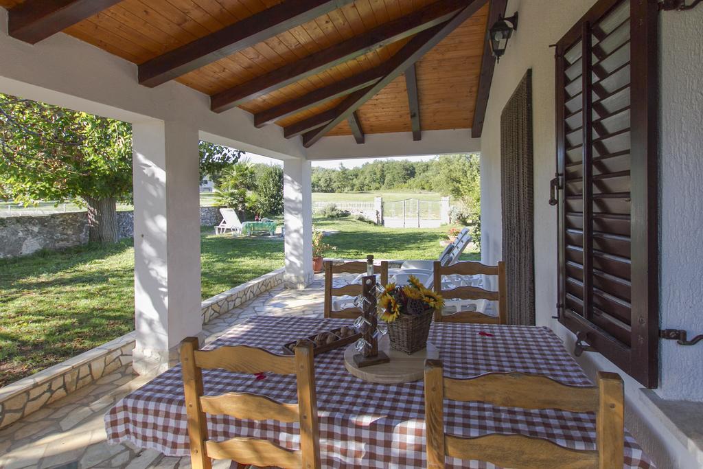 Apartman Alberti Labin  Buitenkant foto