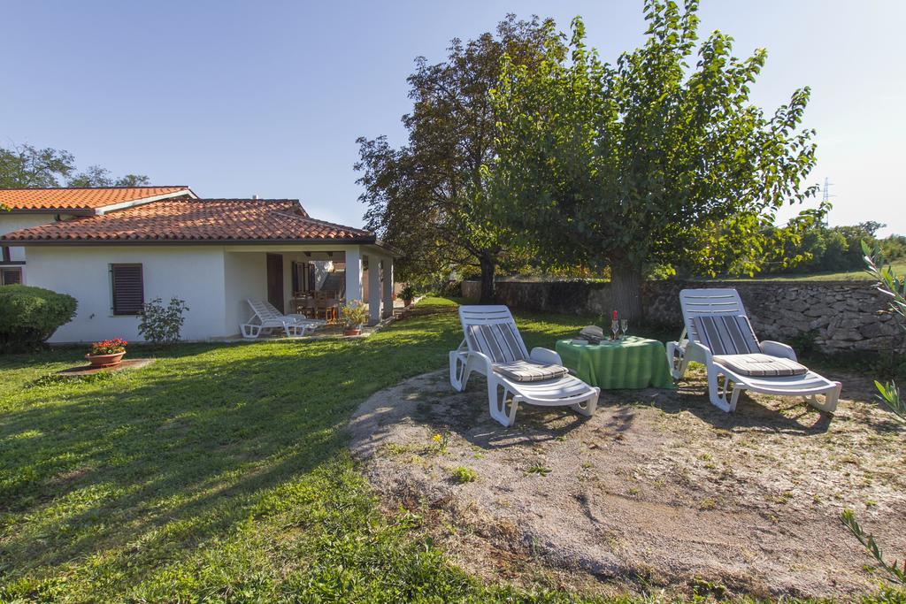 Apartman Alberti Labin  Buitenkant foto