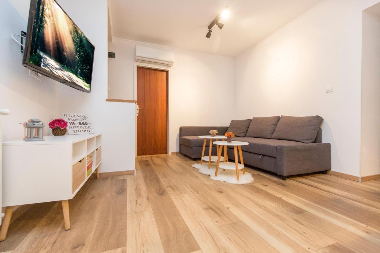 Apartman Alberti Labin  Buitenkant foto